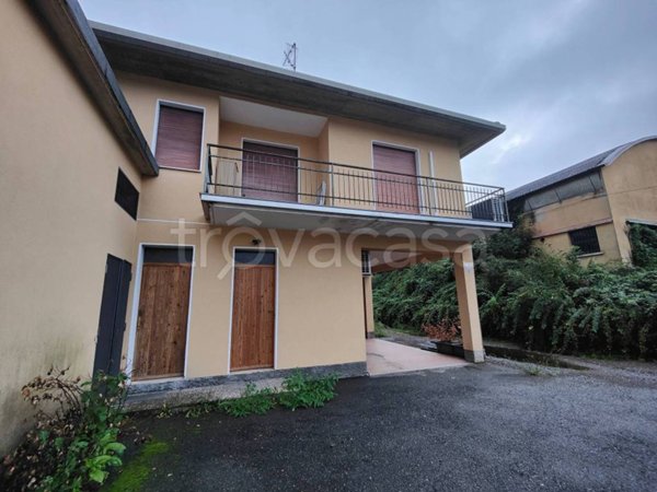 appartamento in vendita a Cunardo