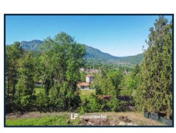 casa indipendente in vendita a Cunardo