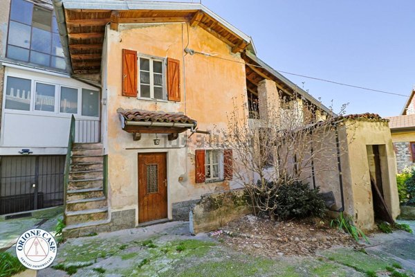 appartamento in vendita a Cunardo