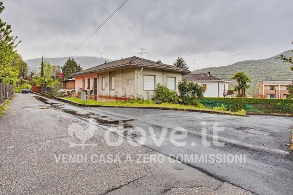 appartamento in vendita a Cunardo