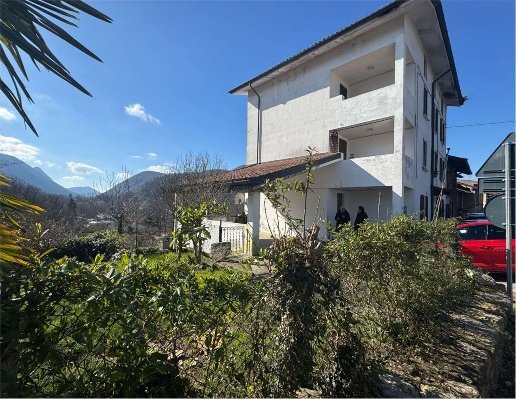 appartamento in vendita a Cunardo