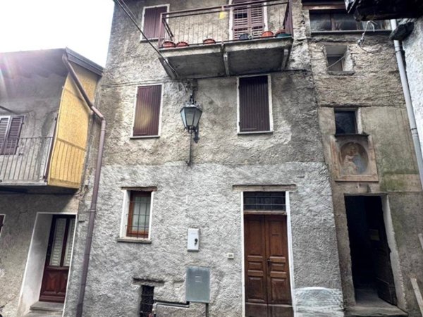 appartamento in vendita a Curiglia con Monteviasco in zona Curiglia