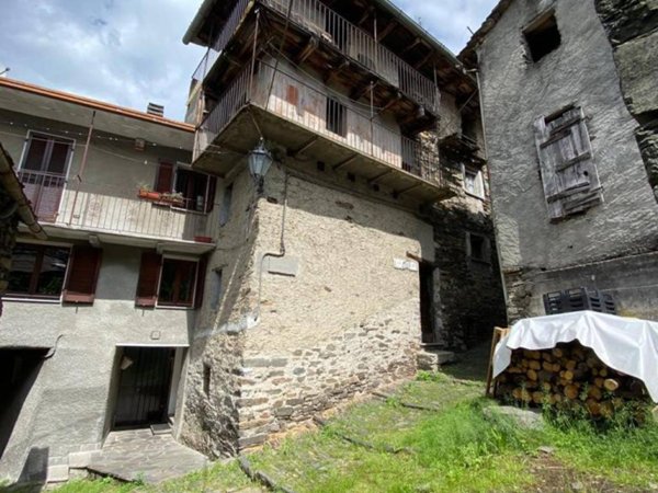 casa indipendente in vendita a Curiglia con Monteviasco in zona Curiglia