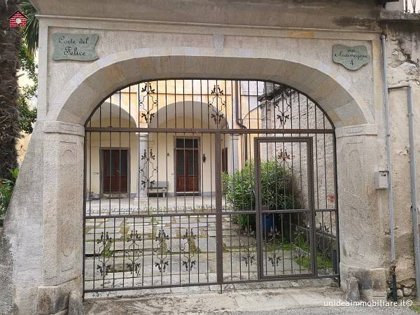 casa indipendente in vendita a Cuveglio