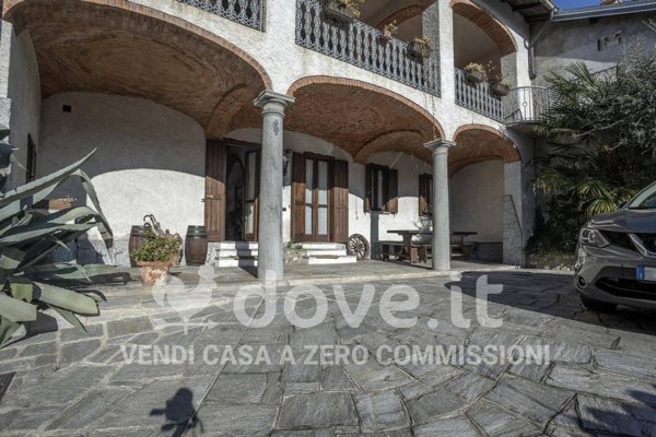 casa indipendente in vendita a Cuveglio