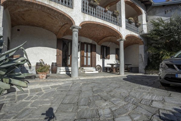 casa indipendente in vendita a Cuveglio