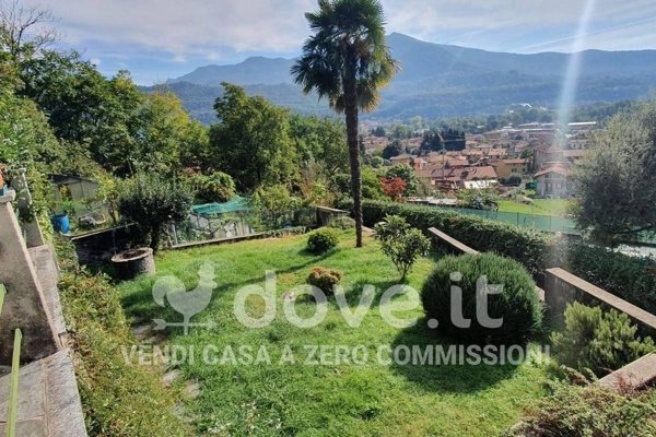 casa indipendente in vendita a Cuveglio