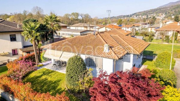 casa indipendente in vendita a Cuveglio