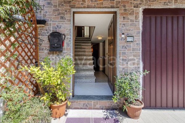 casa indipendente in vendita a Cuveglio