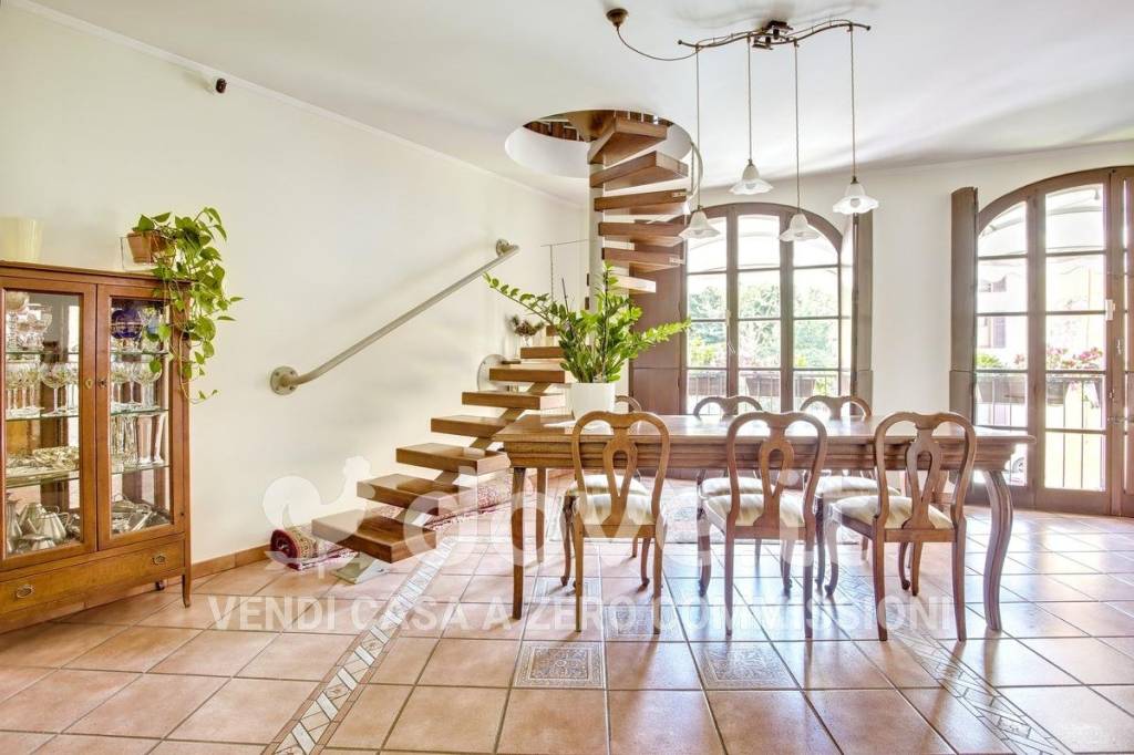 casa indipendente in vendita a Cuveglio