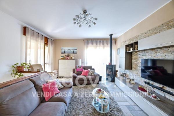 casa indipendente in vendita a Cuveglio