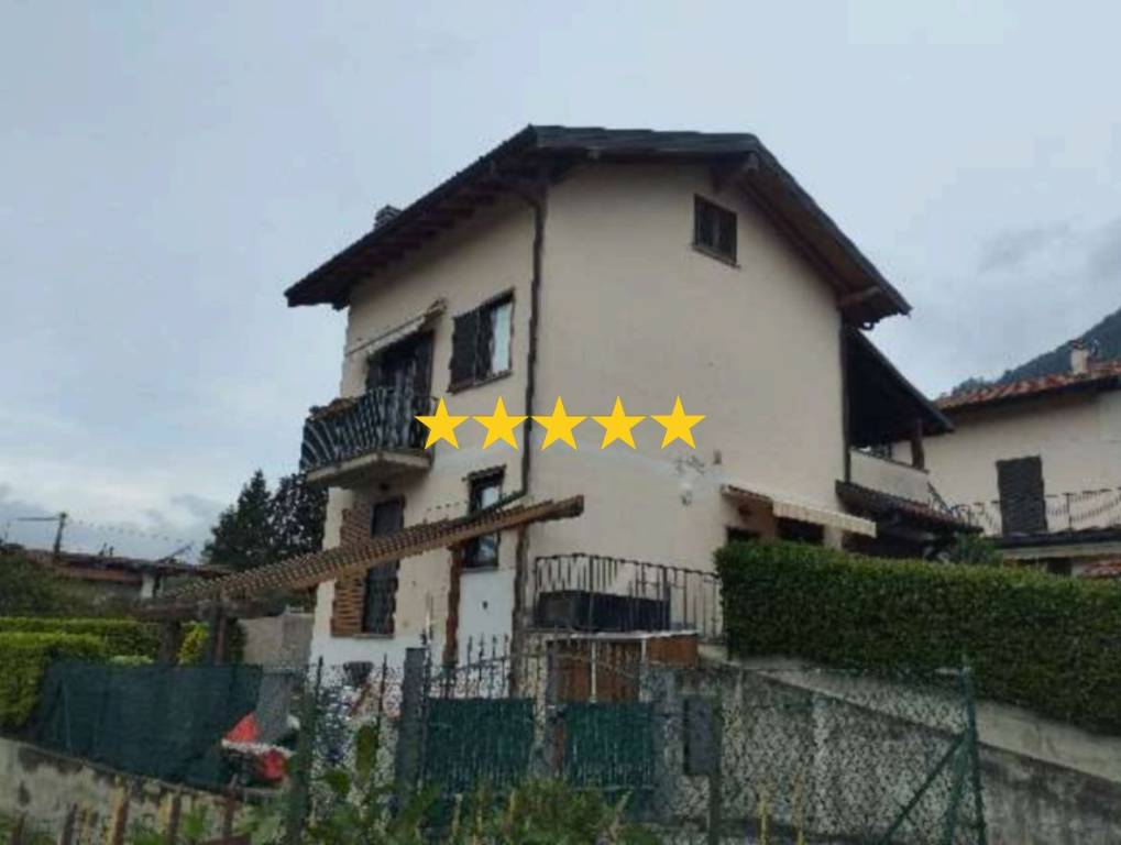 casa indipendente in vendita a Cuveglio