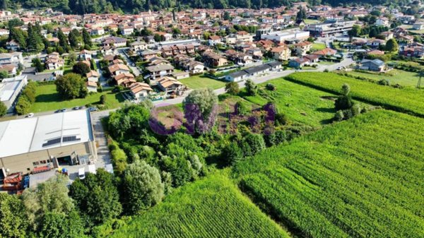 terreno edificabile in vendita a Cuveglio