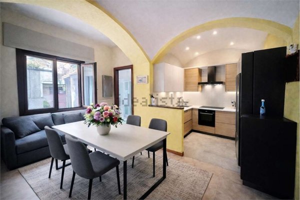 appartamento in vendita a Cuveglio in zona Vergobbio