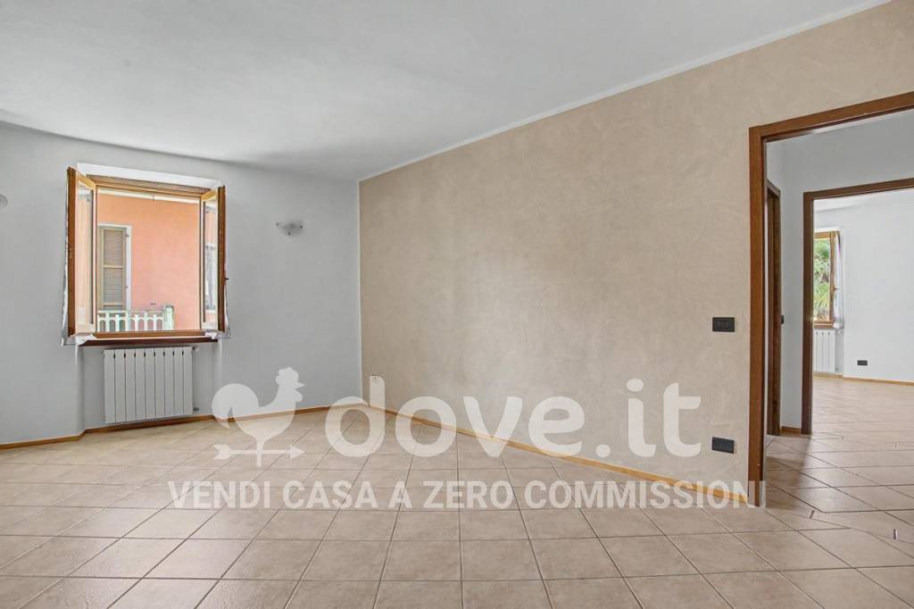 appartamento in vendita a Cuveglio in zona Vergobbio