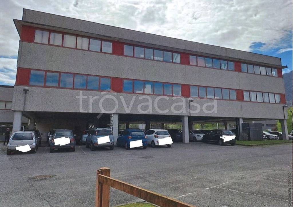 ufficio in vendita a Cuveglio