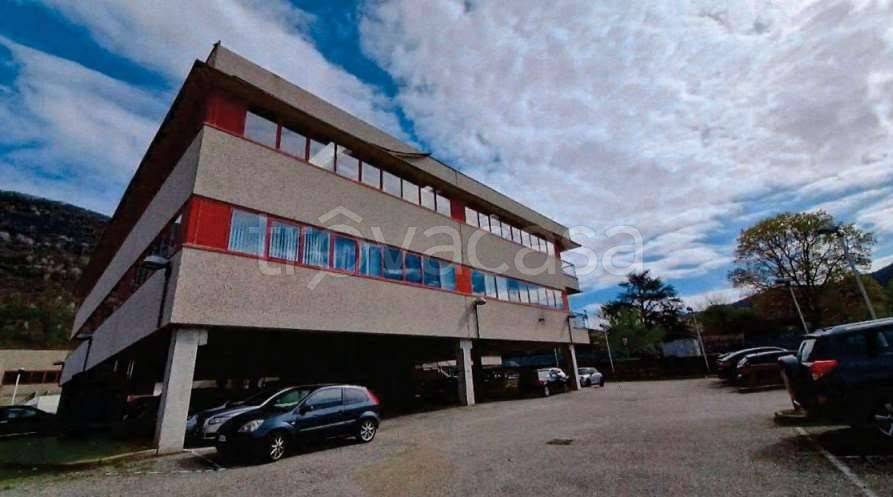appartamento in vendita a Cuveglio in zona Vergobbio