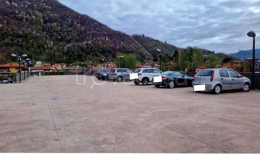 appartamento in vendita a Cuveglio in zona Vergobbio