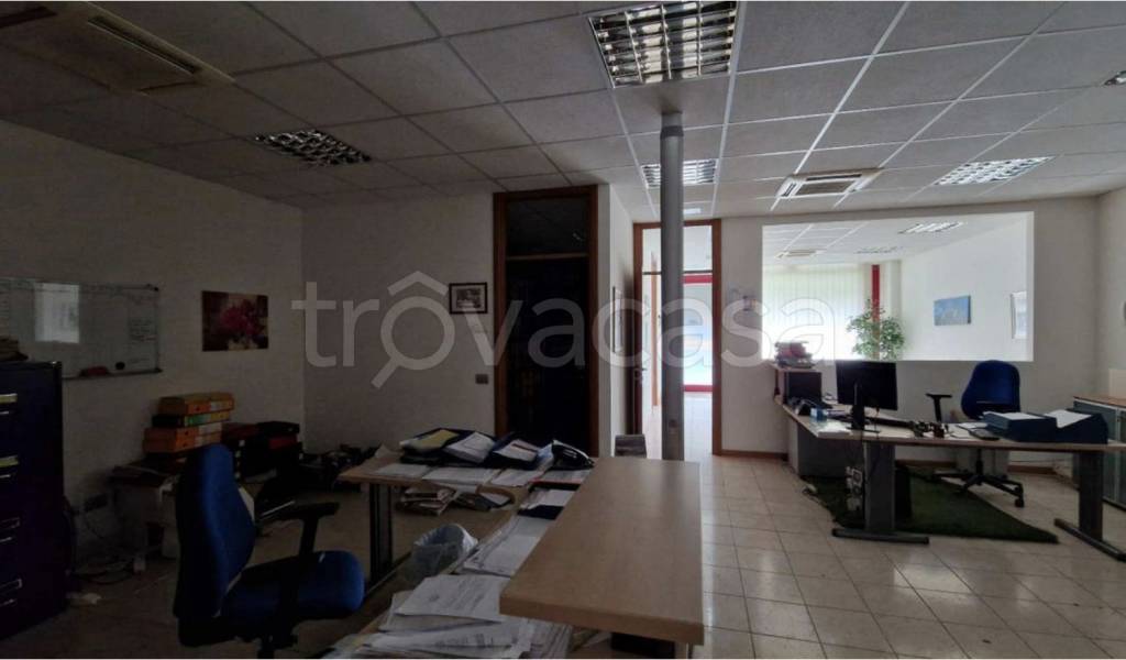 ufficio in vendita a Cuveglio in zona Vergobbio