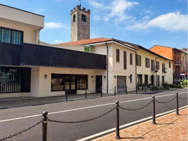 intera palazzina in vendita a Cuveglio in zona Vergobbio