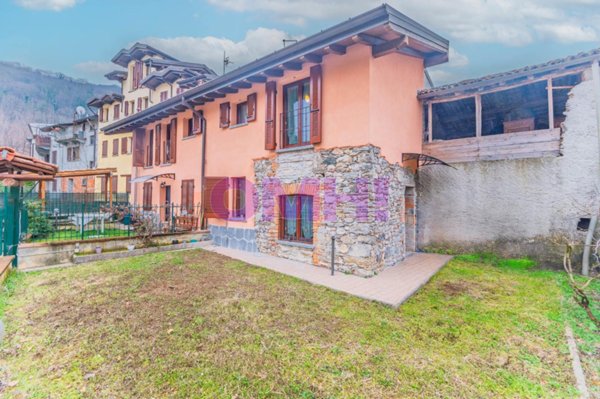 attico in vendita a Cuvio