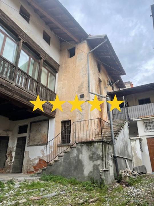 appartamento in vendita a Cuvio in zona Comacchio