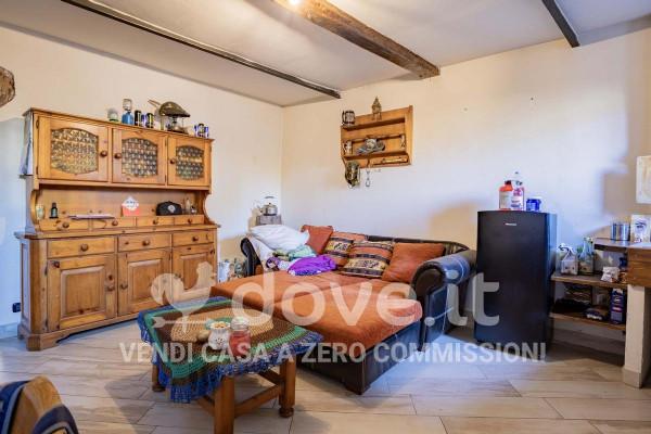 casa indipendente in vendita a Cuvio