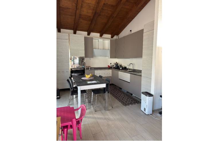 casa indipendente in vendita a Cuvio