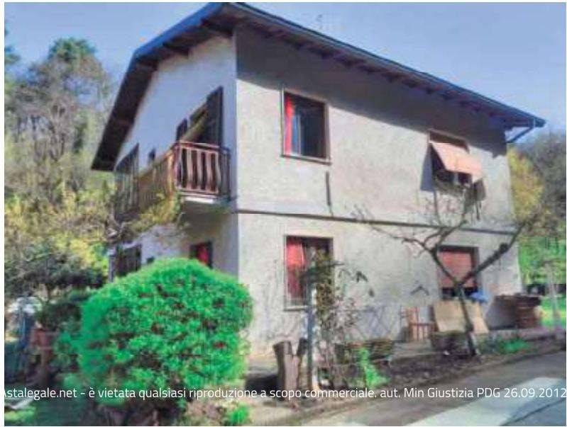 casa indipendente in vendita a Cuvio