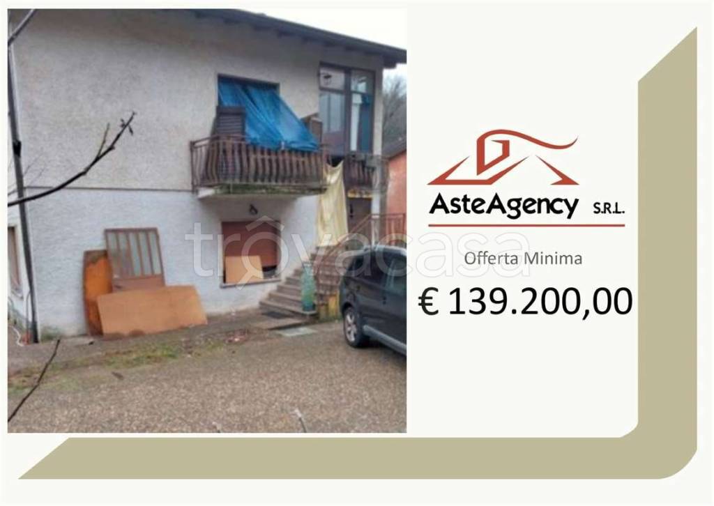 appartamento in vendita a Cuvio in zona Comacchio