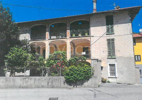 appartamento in vendita a Cuvio in zona Comacchio