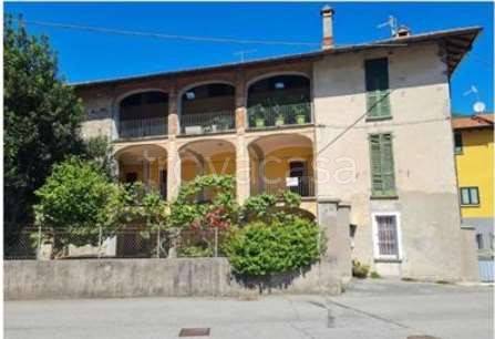 appartamento in vendita a Cuvio in zona Comacchio