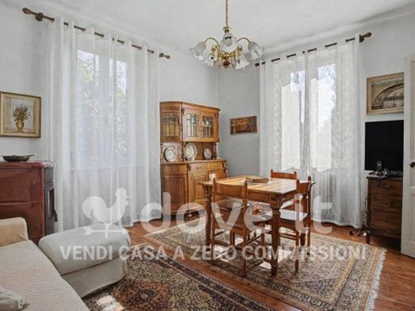 casa indipendente in vendita a Cuvio in zona Comacchio