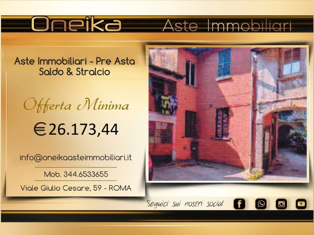 casa indipendente in vendita a Cuvio in zona Comacchio