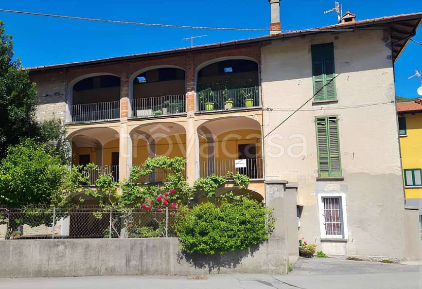appartamento in vendita a Cuvio in zona Comacchio
