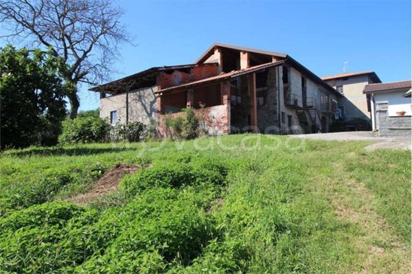 appartamento in vendita a Daverio in zona Marogna
