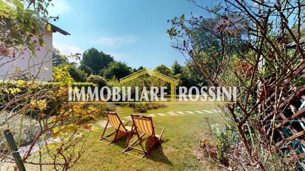 casa indipendente in vendita a Daverio