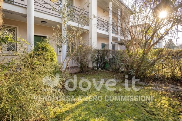 casa indipendente in vendita a Daverio