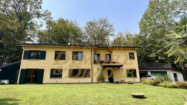 casa indipendente in vendita a Daverio