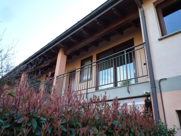 attico in vendita a Daverio