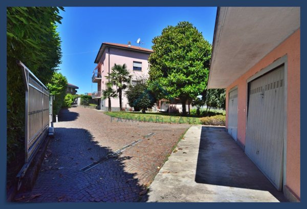 casa indipendente in vendita a Daverio