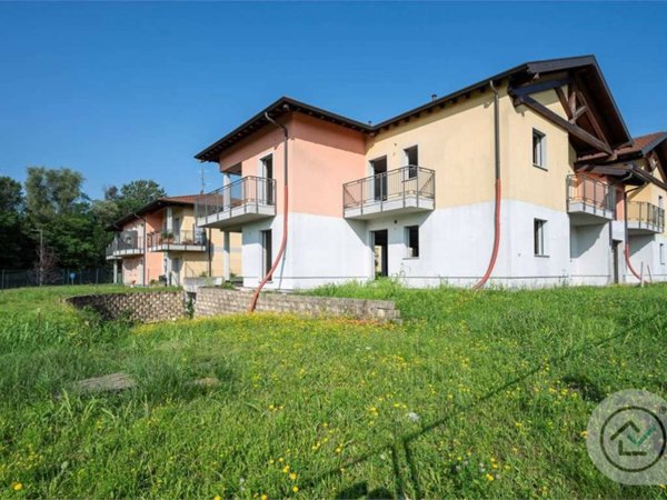 appartamento in vendita a Daverio