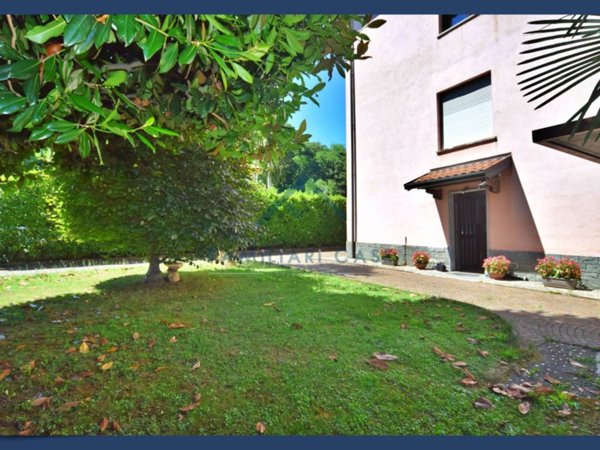 appartamento in vendita a Daverio