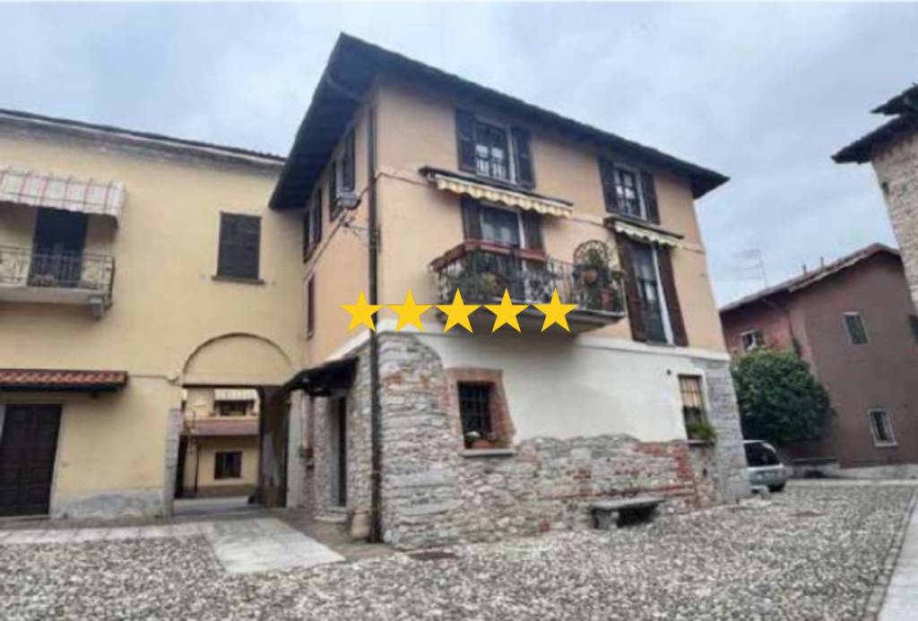 appartamento in vendita a Daverio