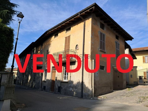 appartamento in vendita a Daverio