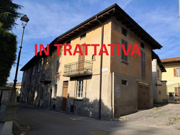casa indipendente in vendita a Daverio