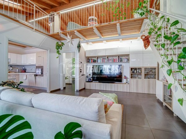 appartamento in vendita a Daverio