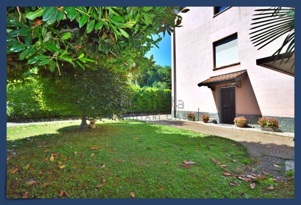 appartamento in vendita a Daverio