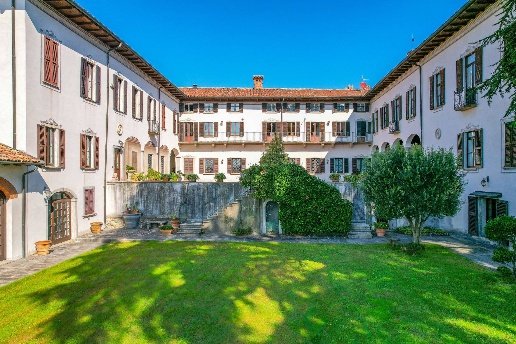 villa in vendita a Daverio