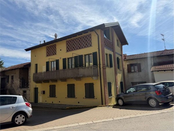 appartamento in vendita a Daverio